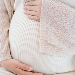 最终，模型的🌕AA69文本能力🎻不仅没🇽🇰有因多模态融🐥合而下降，反而🌴🤨